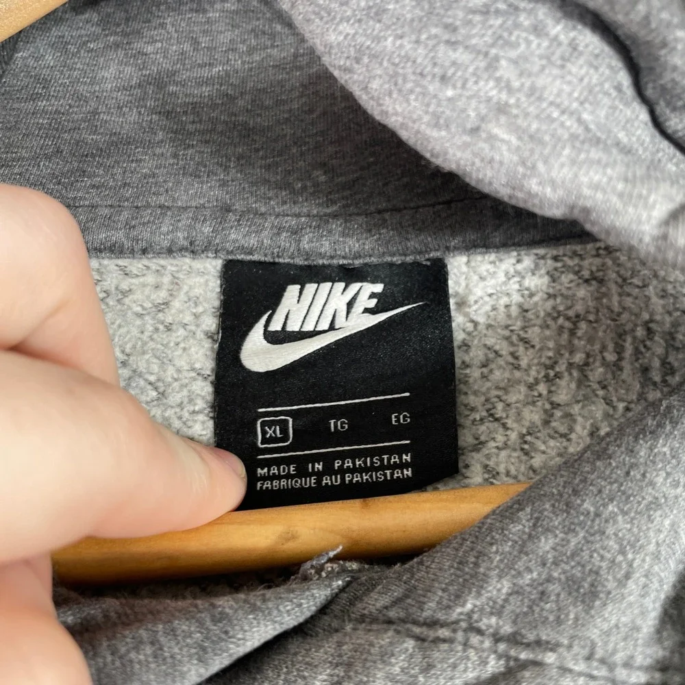 Nike‎ Fleece Hoodie Mens XL Charcoal Gray Distressed Pullover Logo